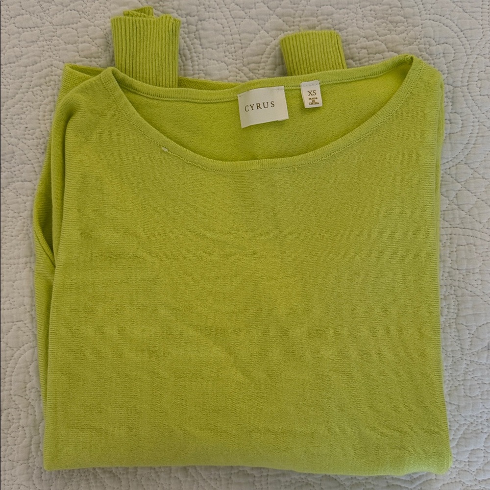 Cyrus Lime Green Lightweight Sweater XS